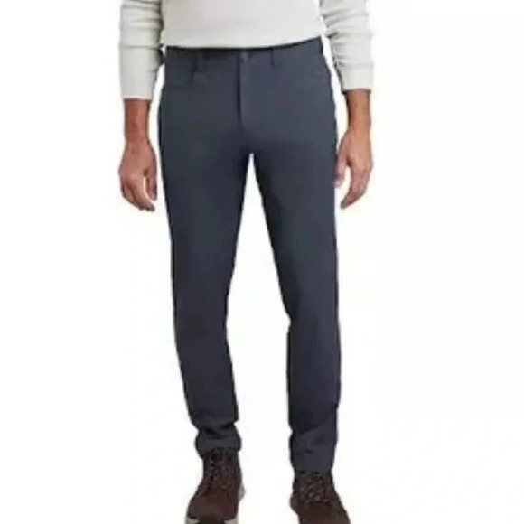 Kirkland Signature Men’s Stretch Tech Pant 34x30 NWOT - Picture 1 of 8